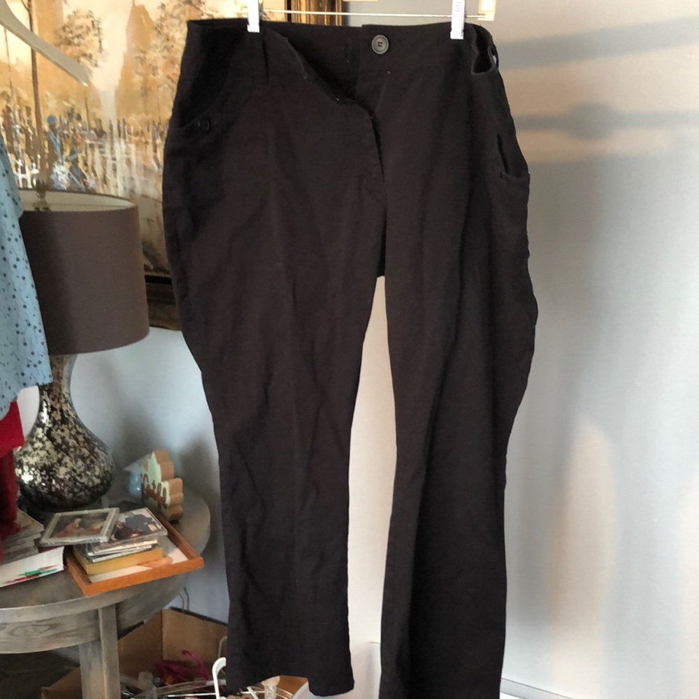 Black Wide Leg Tousers 22W (AS IS ZIPPER IS BUSTED) no brand, unknown material)